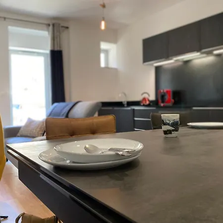 公寓 Plein Centre, T3 5p Totalement Renove 55m2. Wifi *