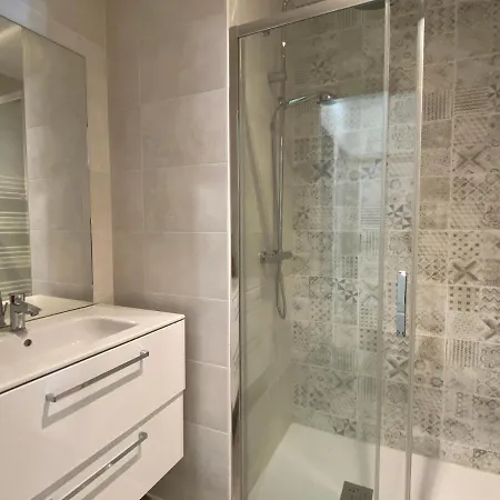 Apartment Plein Centre, T3 5p Totalement Renove 55m2. Wifi